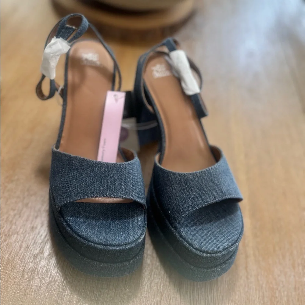 NWT Women's Alessia Platform Heels - Wild Fable denim blue